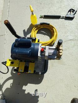 Comet/Leeson 2000 PSI 2GPM Industrial Electric Pressure Washer