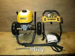 DEWALT DWPW2400 2400 PSI 1.1 GPM Cold Water Electric Pressure Washer