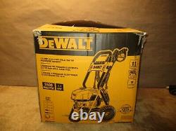 DEWALT DWPW2400 2400 PSI 1.1 GPM Cold Water Electric Pressure Washer