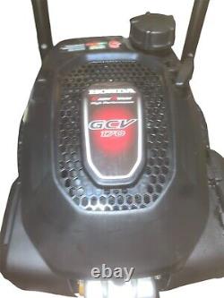 Dewalt (DXPW61336) 3100 PSI 2.3 GPM Cold Water Gas Pressure Washer Honda Engine