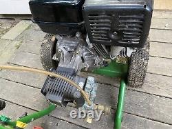 John Deere 3800 PSI 4GPM Pressure Washer with Honda Engine + 18' Telescopic Wand