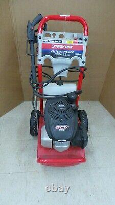 TROY-BILT PRESSURE WASHER 2600 psi 2.3 gpm With HONDA ENGINE GCV160